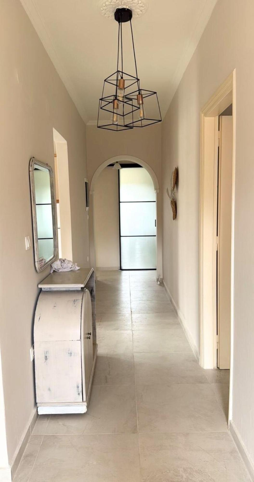 Georgia's Apartments, - Complex S *
