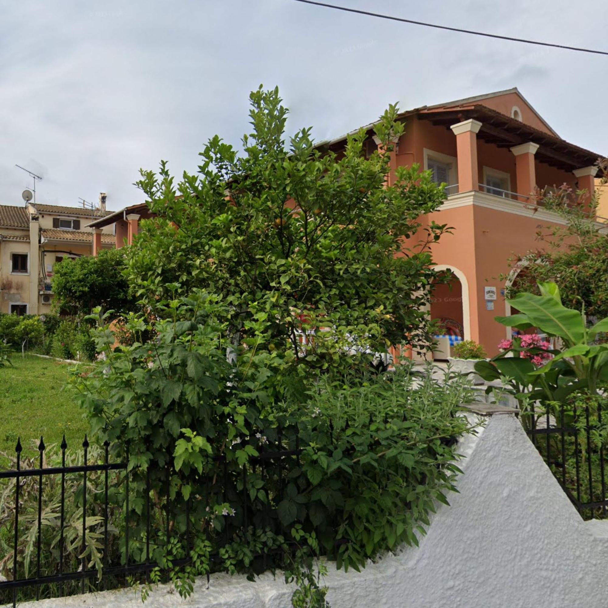 Georgia's Apartments, - Complex S Ipsos